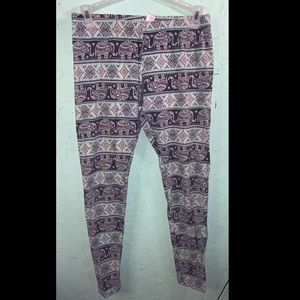 Tribal elephant leggings